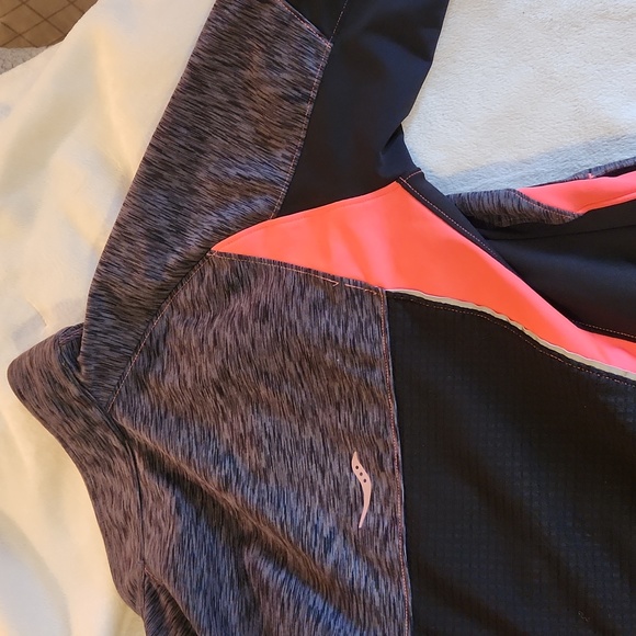 Saucony jacket size small - Picture 5 of 6